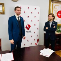 Podpisanie umowy na opracowanie projektu parkingu podziemnego z funkcją schronienia ludności cywilnej